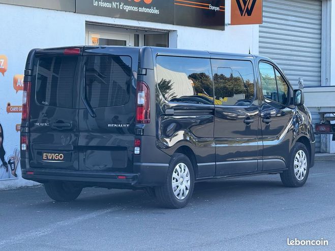 Renault Trafic combi 2.0l dci 120ch l2 life 9 places ph Noir de 2019