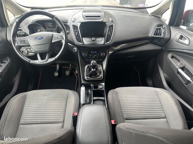 Ford C Max focus 1l 125ch titanium Bordeaux de 2015