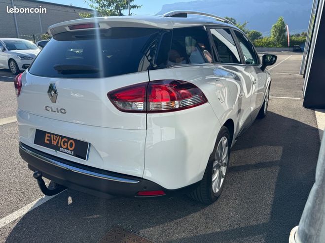 Renault Clio estate 1,2tce 120ch intens attelage   ca Blanc de 2017