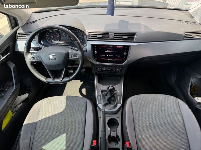 Seat Arona 1.0 eco tsi 95ch xcellence apple carplay Gris de 2018