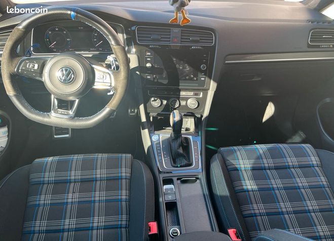Volkswagen Golf 7 gte 1.4l 204ch hybrid rechargeable app Blanc de 2021