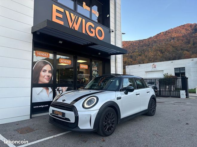 Cliquer pour voir la photo suivante Mini Mini 5 portes cooper 1.5l 135ch toit ouvant a Blanc de 2023
