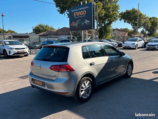 Volkswagen Golf 1.6 tdi 110 bluemotion Gris de 2016