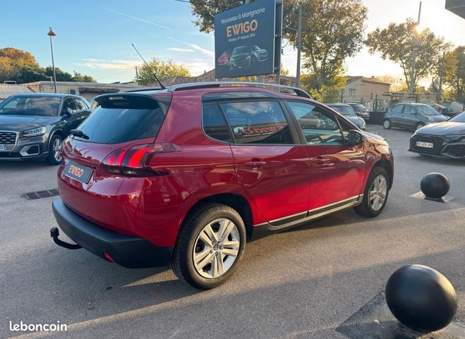 Peugeot 2008 generation-i 1.2 puretech 82ch style Rouge de 2019