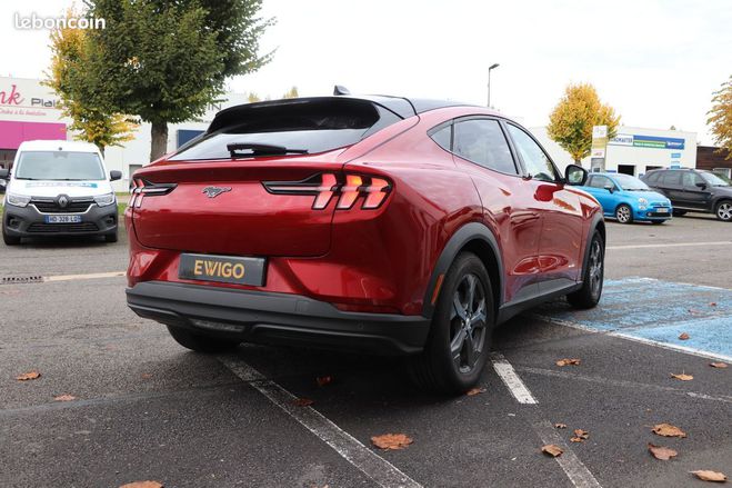 Ford Mustang Mach-E standard range 269 ch 76kwh Rouge de 2020