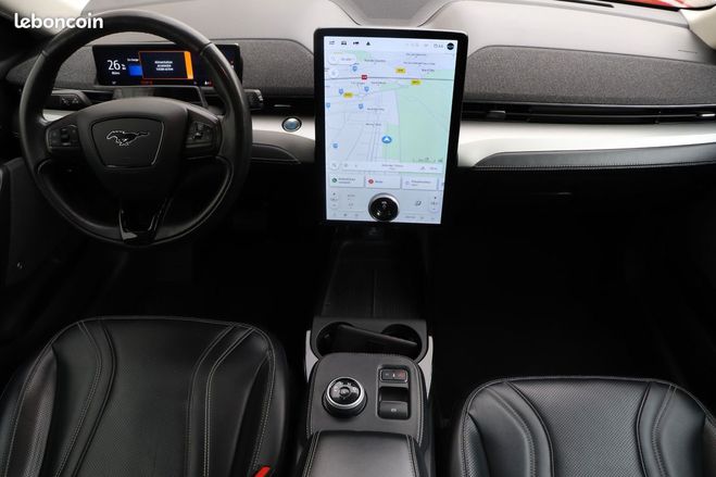 Ford Mustang Mach-E standard range 269 ch 76kwh Rouge de 2020