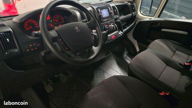 Peugeot Boxer vu fourgon 333 2.2 hdi 120 l2h2 plus cd  Blanc de 2021