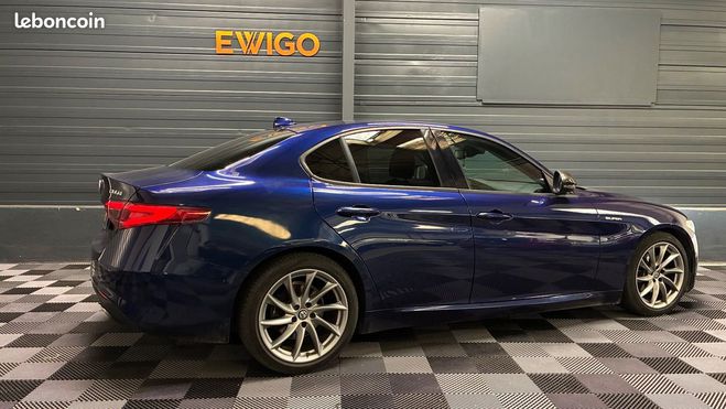 Alfa romeo Giulia 2.2 jtdm 180 super business bva Bleu de 2016