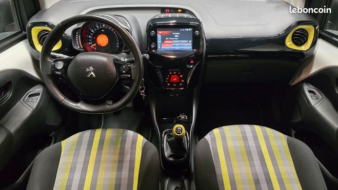 Peugeot 108 1.0 vti 70 top collection Blanc de 2019