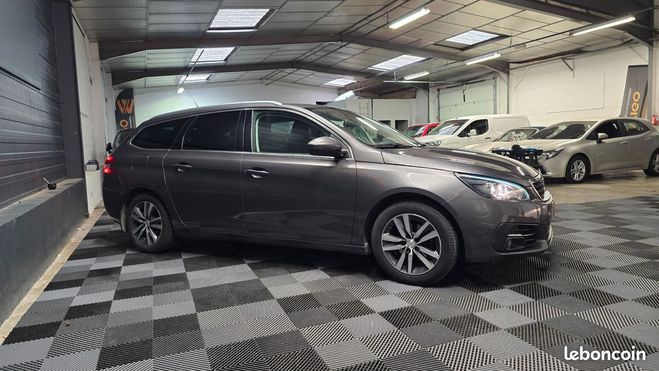 Peugeot 308 SW generation-ii 1.5 bluehdi 130 allure  Gris de 2021