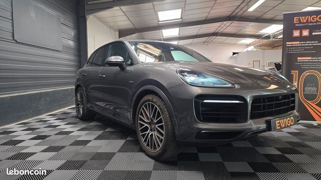 Porsche Cayenne 3.0 e-hybrid 462h 340 phev 14.1kwh plati Gris de 2021