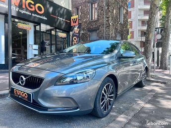  Voir détails -Volvo V40 2.0 t3 150 momentum à Montrouge (92)