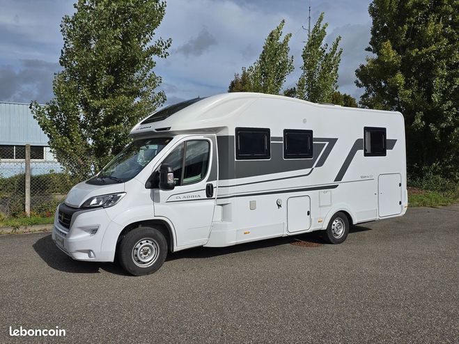 Cliquer pour voir la photo suivante Fiat Ducato adria matrix 670 dc plus 4 couchages-att Blanc de 2023
