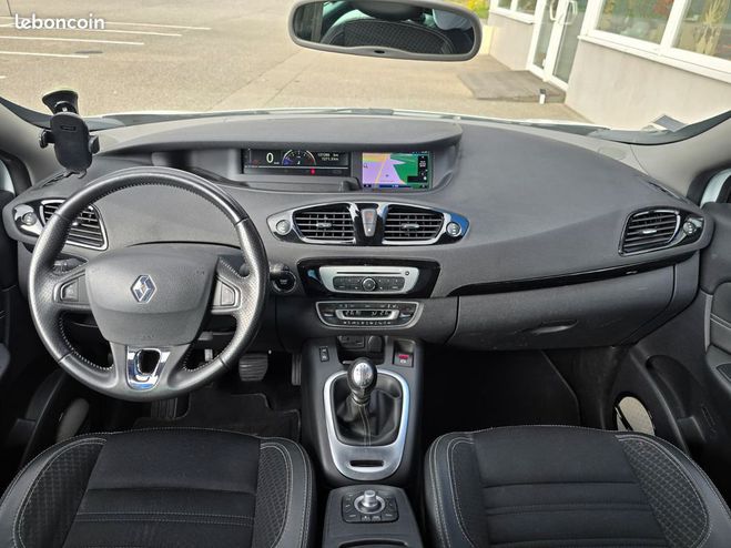 Renault Scenic 1.6 dci 130ch energy bose Blanc de 2016
