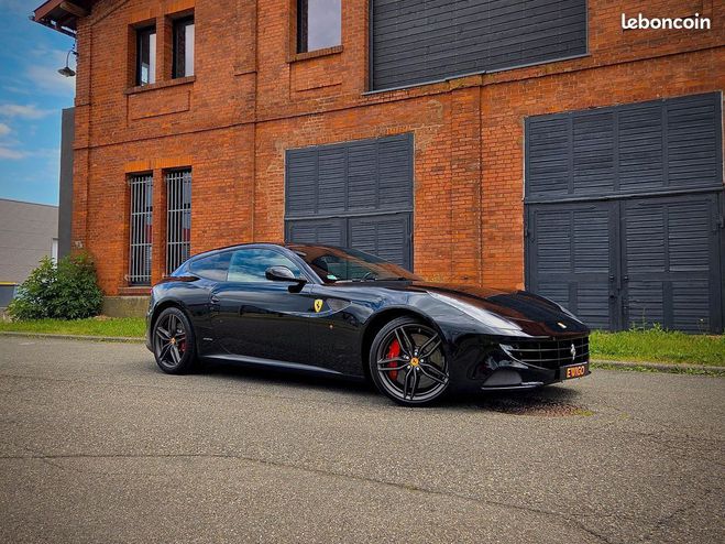 Ferrari FF v12 6.3 660 ch ligne sport capristo Noir de 2011