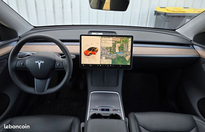 Tesla Model Y long range dual motor awd attelage-immat Noir de 2024