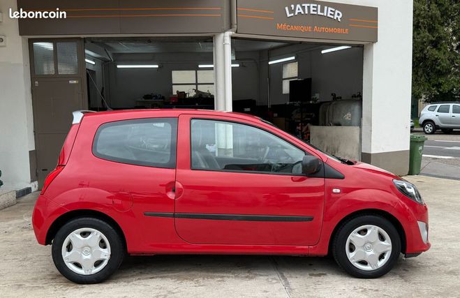 Renault Twingo 1.2 75 authentique eco2   1ere main dist Rouge de 2011