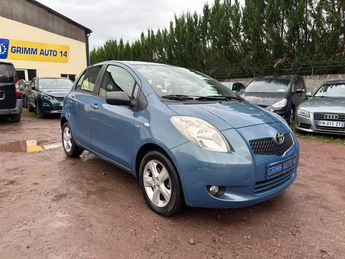  Voir détails -Toyota Yaris 1.4d 90ch Luna à Caen (14)