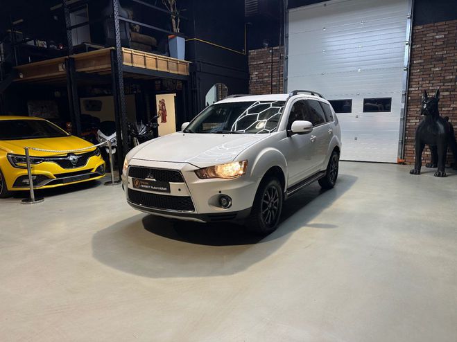 Cliquer pour voir la photo suivante Mitsubishi Outlander 2.2 DI-D 177 Instyle Blanc de 2010