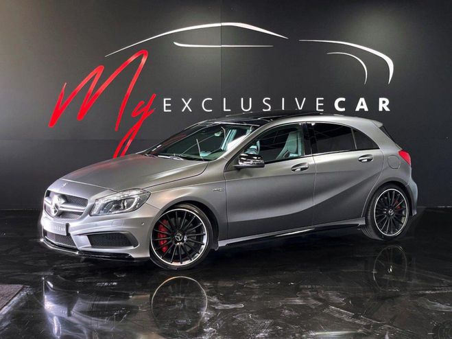 Cliquer pour voir la photo suivante Mercedes Classe A 45 AMG 4Matic - Toit Pano, Pack Performa Gris Montagne Magno Designo de 2014