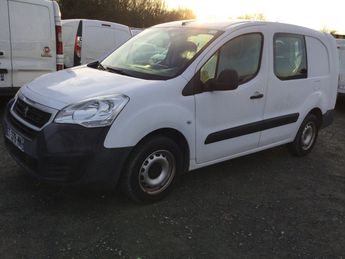  Voir d&eacute;tails -Peugeot Partner 1.6 L 100ch Cabine Appro 5 PL ttc &agrave; Gardonne (24)