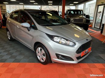  Voir détails -Ford Fiesta IV Phase II EDITION 1.0I 12V 100 cv Gara à Piennes (54)