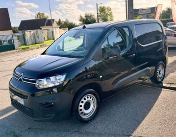  Voir détails -Citroen Berlingo Club M 1.5 BlueHDi 130CV BVA8 3 PLACES 1 à Coignires (78)