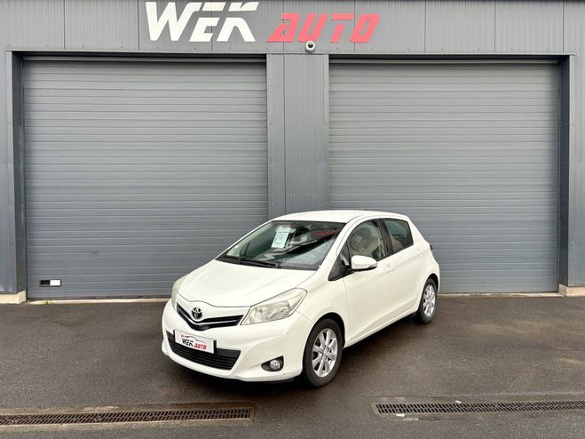 Cliquer pour voir la photo suivante Toyota Yaris III 69 VVT-i Active 5p BLANC de 2012