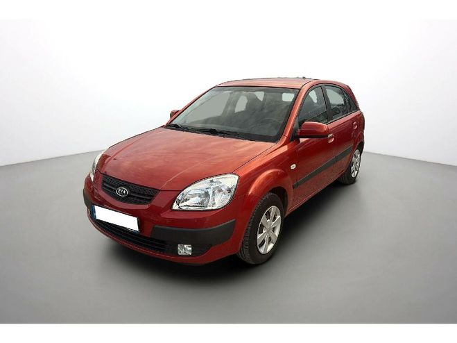 Cliquer pour voir la photo suivante Kia Rio 1.4L LX BVA Rouge de 2008