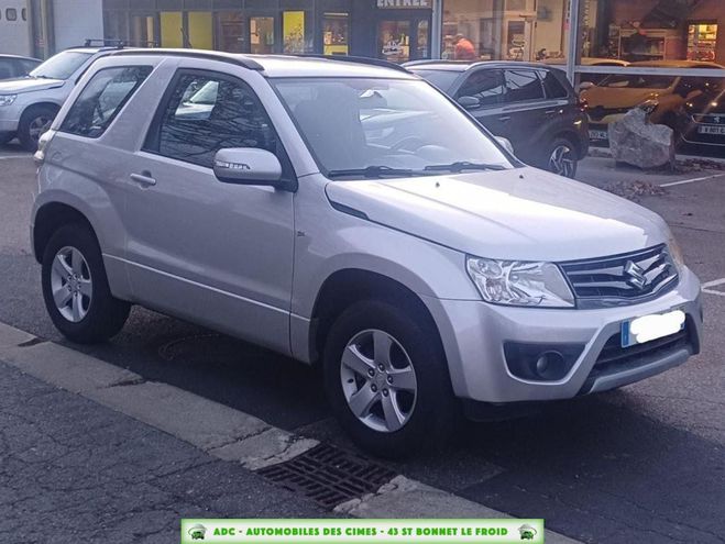 Suzuki Grand Vitara 1.6 VVT 3 PORTES 4X4 Gris Clair de 2013