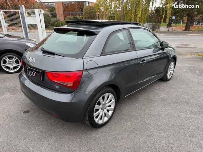 Audi A1 TDI 90 AMBITION ( TOIT OUVRANT ) Gris de 2012