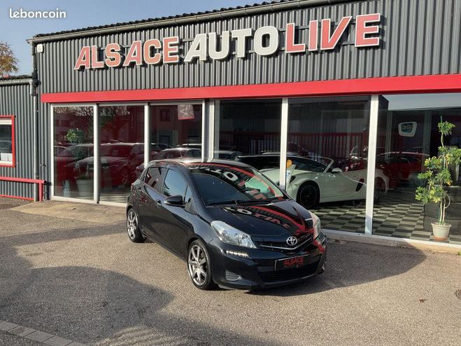 Toyota Yaris 100 VVT-I MILLENIUM 5P Noir de 2012