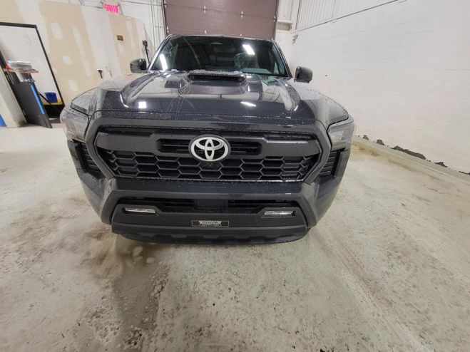 Toyota Tacoma TRD SPORT PREMIUM Gris de 2025