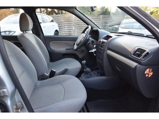 Renault Clio 1.2i 16V II BERLINE Campus Clim PHASE 3 Gris mtallis de 2005