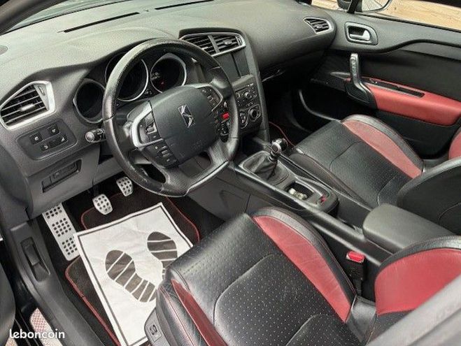 Citroen DS4 1.6 thp 200 sport chic bvm6 Noir de 2011