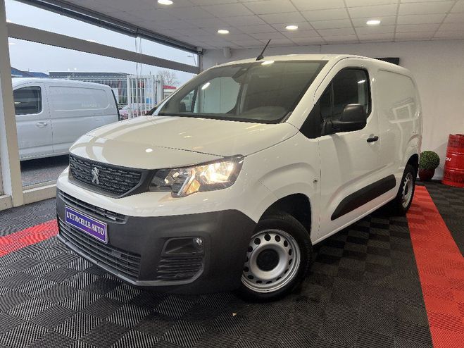 Peugeot Partner FOURGON 1000 KG 130 SetS EAT8 PREMIUM Blanc de 2021