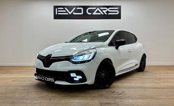  Voir détails -Renault Clio 4 RS 1.6 220 ch EDC Black Pack / Cuir /  à Gleiz (69)
