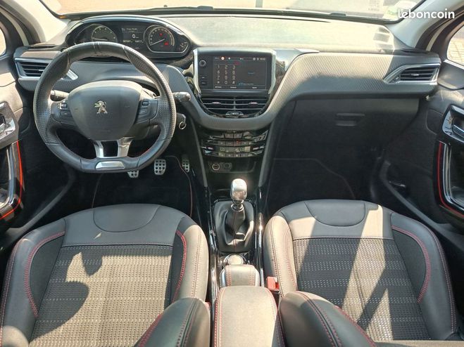 Peugeot 2008 generation-i 1.2 130 ch gt line distribu Blanc de 2018