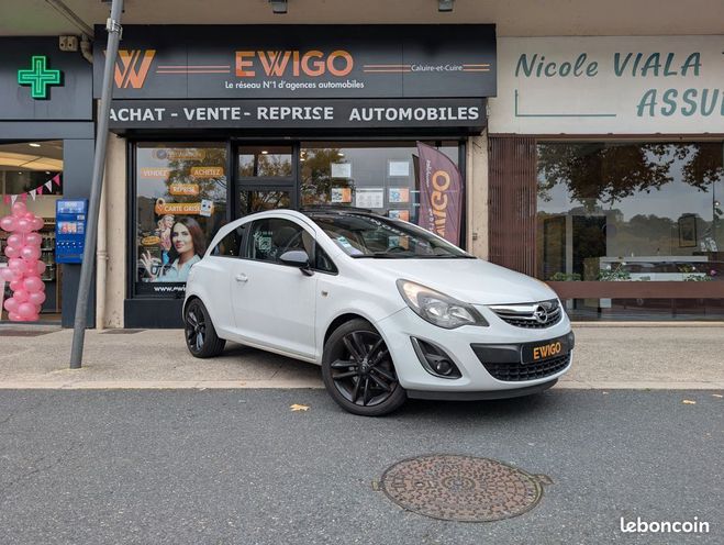 Cliquer pour voir la photo suivante Opel Corsa iv 1.4 twinport color edition 3p 120ch t Blanc de 2012