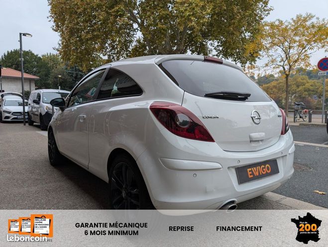 Opel Corsa iv 1.4 twinport color edition 3p 120ch t Blanc de 2012