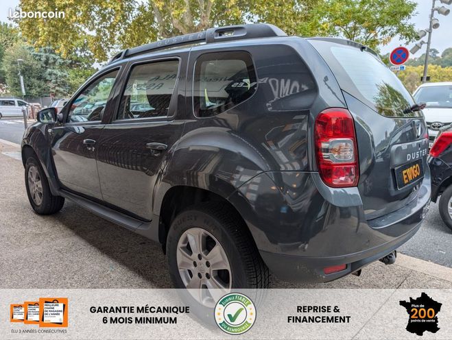 Dacia Duster ii (hjd) 1.2 tce 125ch essentiel 4x2 att Gris de 2017