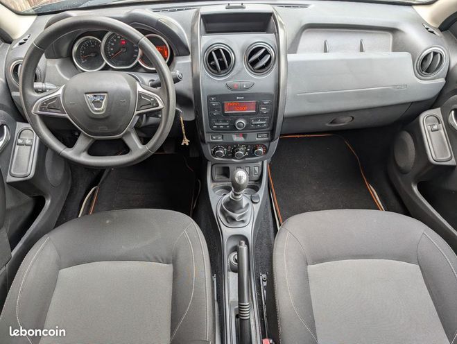 Dacia Duster ii (hjd) 1.2 tce 125ch essentiel 4x2 att Gris de 2017