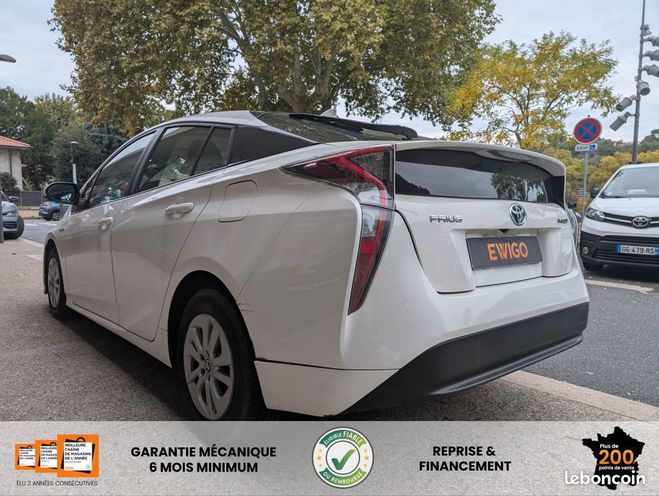 Toyota Prius iv 122h dynamic Blanc de 2017