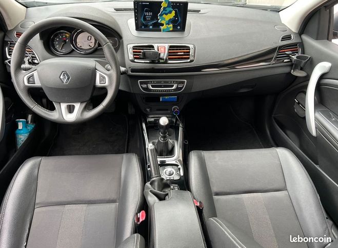 Renault Megane coupe 1.4 tce 130cv bose Gris de 2011