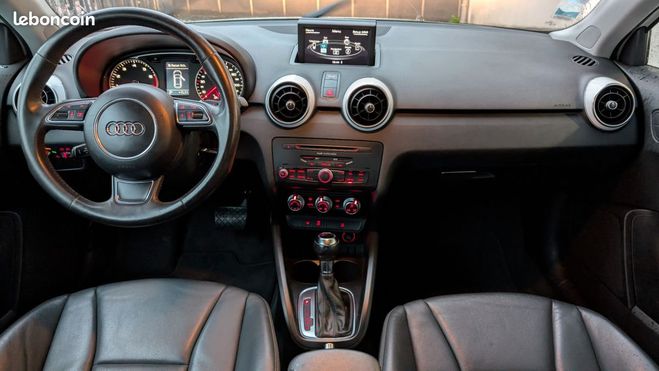 Audi A1 1.4 tfsi 122cv ambition luxe Blanc de 2011