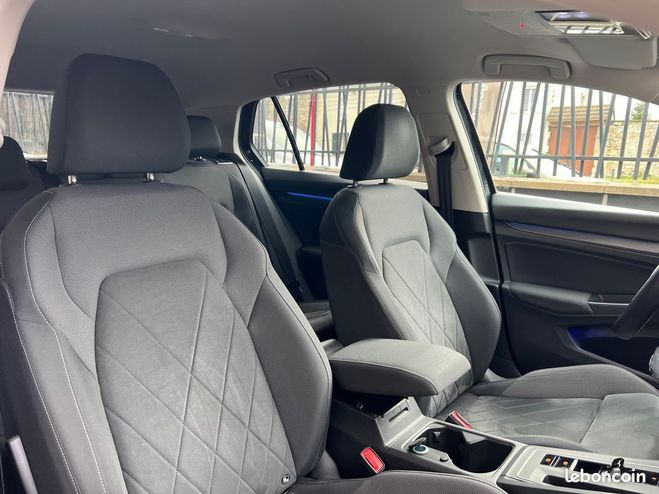 Volkswagen Golf 1.5 e-tsi 150 style 1st dsg Gris de 2020