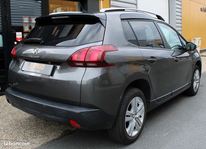 Peugeot 2008 1.2 puretech 130 ch style s&s distributi Gris de 2019