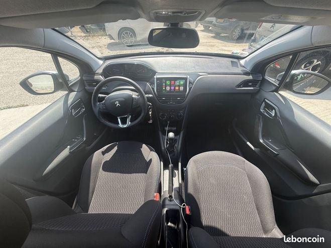 Peugeot 208 1.2 ptech 82 ch signature distri et embr Gris de 2018