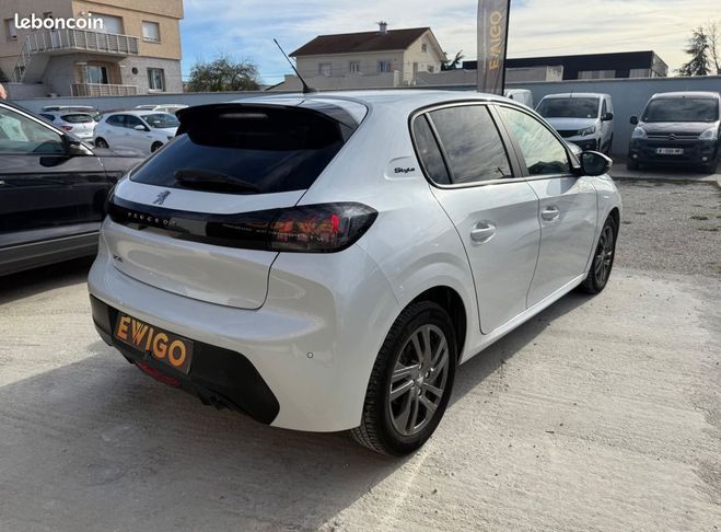 Peugeot 208 1.5 bluehdi 100 ch style blanc nacre Blanc de 2021