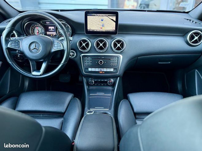 Mercedes Classe A 1.6 a180 122ch sensation 7g-dct Gris de 2018
